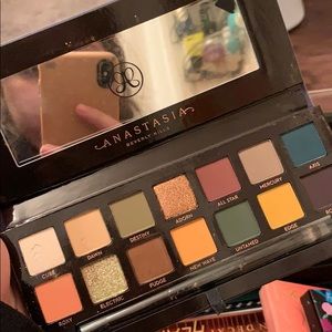 Anastasia Beverly Hills Makeup - Anastasia Beverly Hills Subculture Palette Anastasia Beverly Hills Makeup - Anastasia Beverly Hills Subculture Palette